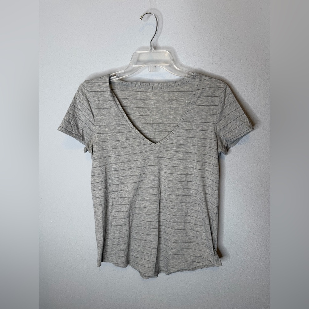 Lululemon bundle 9 tops size 8 top bundle 9 tops all varying condition women’s